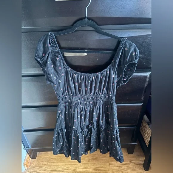 NEW LISTING ✨ NWOT Black Floral Mini Dress - Picture 3 of 3